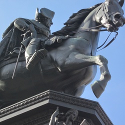 Friedrich II Denkmal