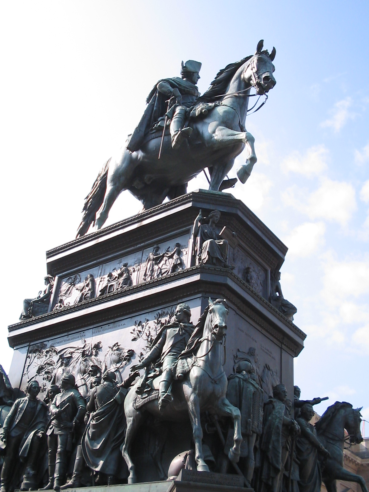 Reliefs Jugend